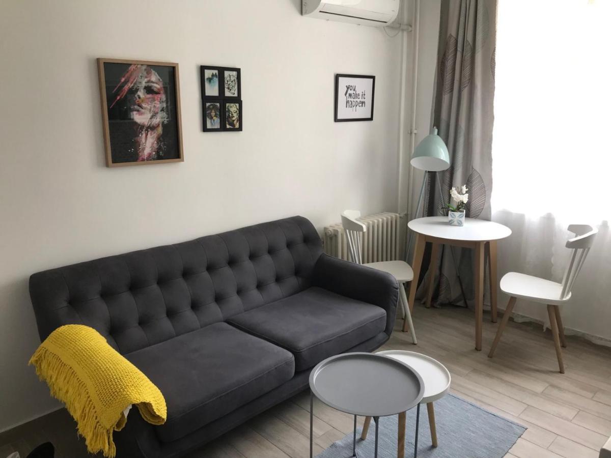 Home Apartment Luna 1 Üsküp Dış mekan fotoğraf